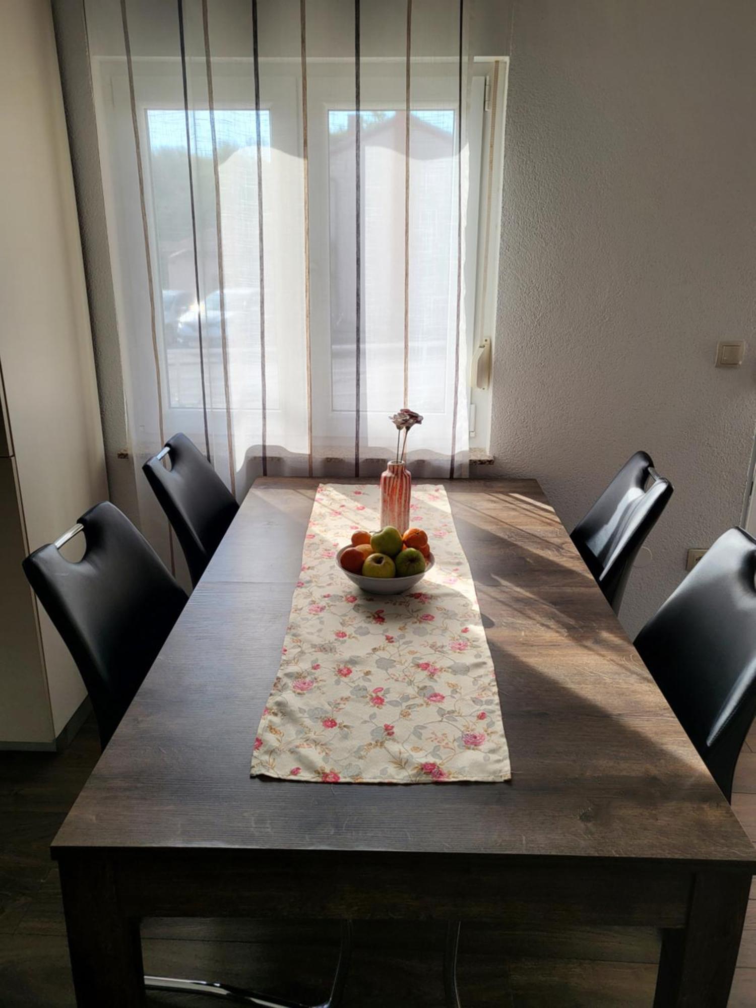Apartmani Manda Omišalj Exterior foto