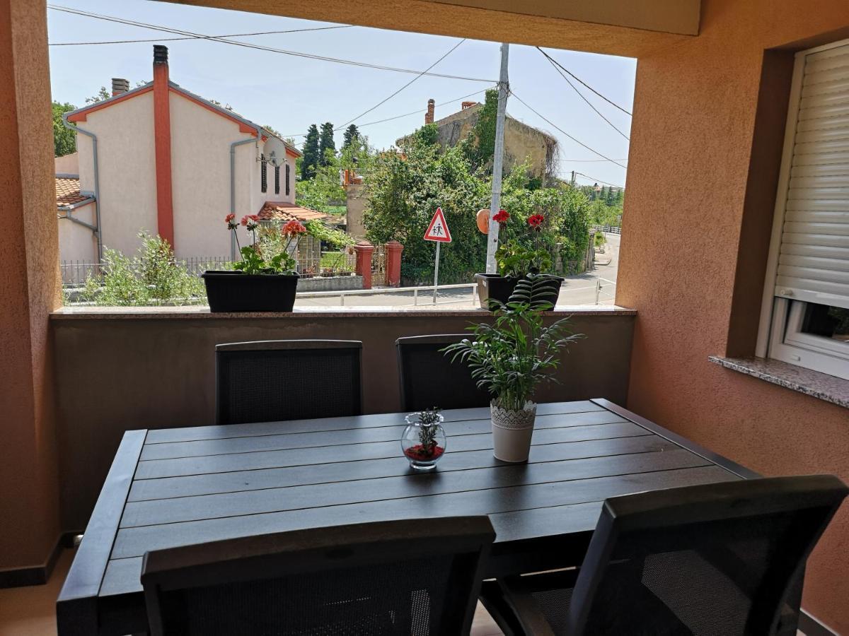 Apartmani Manda Omišalj Exterior foto